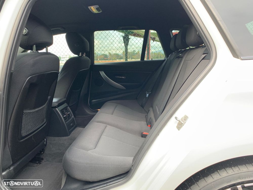 BMW 325 d Pack M Auto - 17