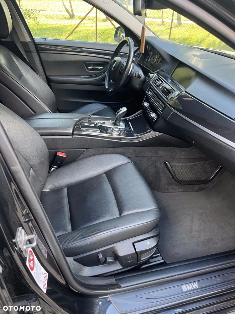 BMW Seria 5 530d xDrive - 21