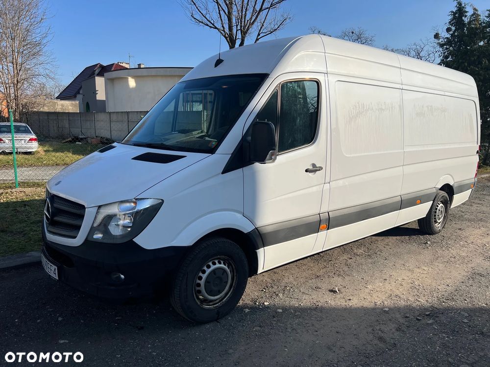 Mercedes-Benz Sprinter - 1