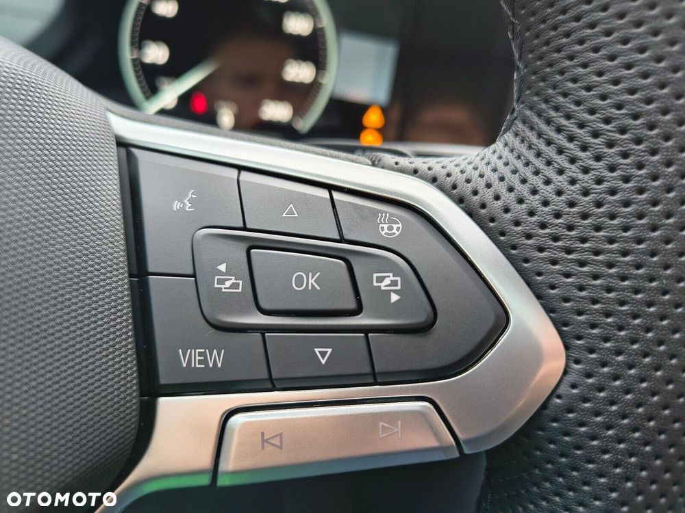 Volkswagen Touareg - 17