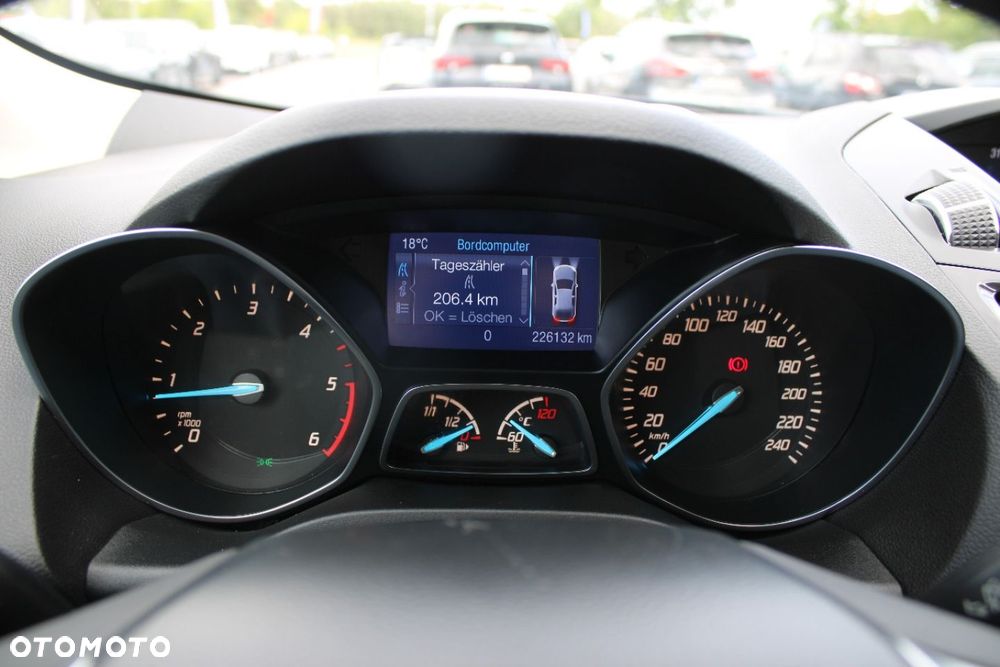 Ford Kuga - 27
