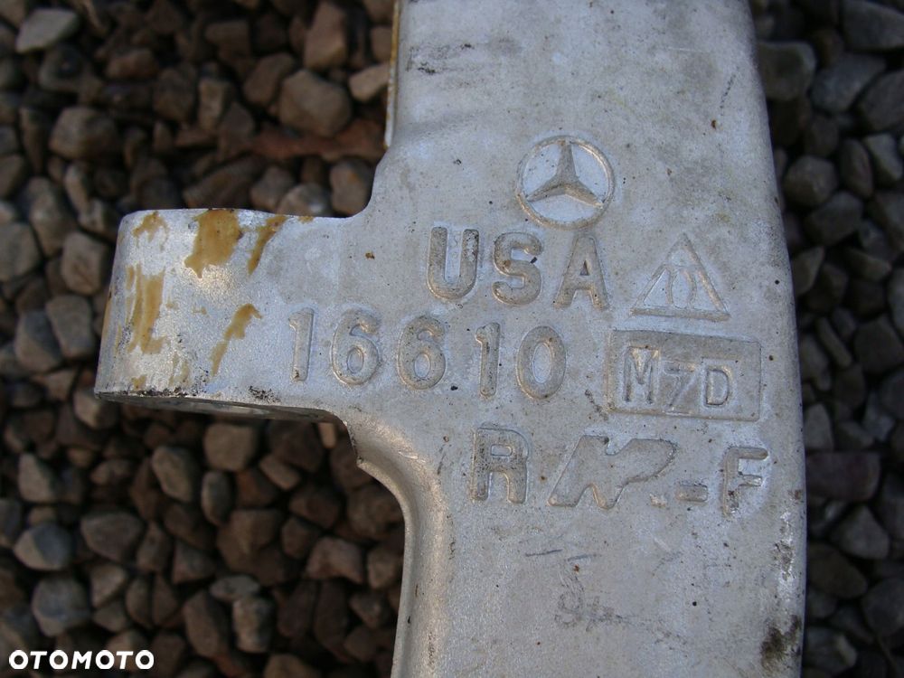 zwrotnica prawy przód mercedes ml w166 gle 16610 - 4