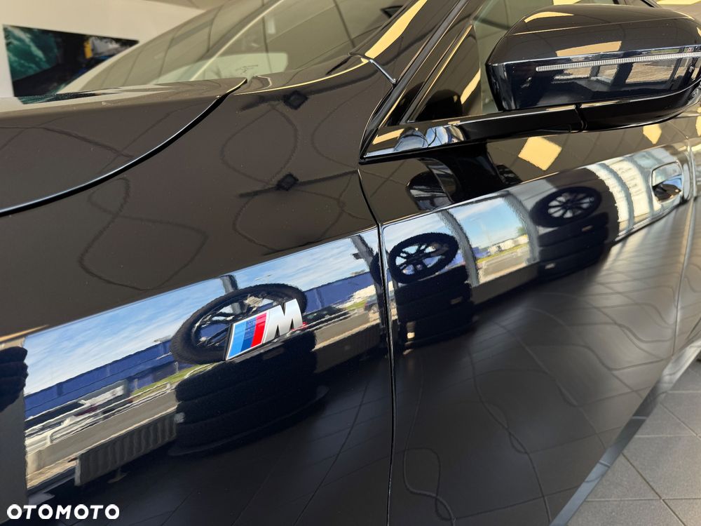BMW Seria 5 520d xDrive - 11