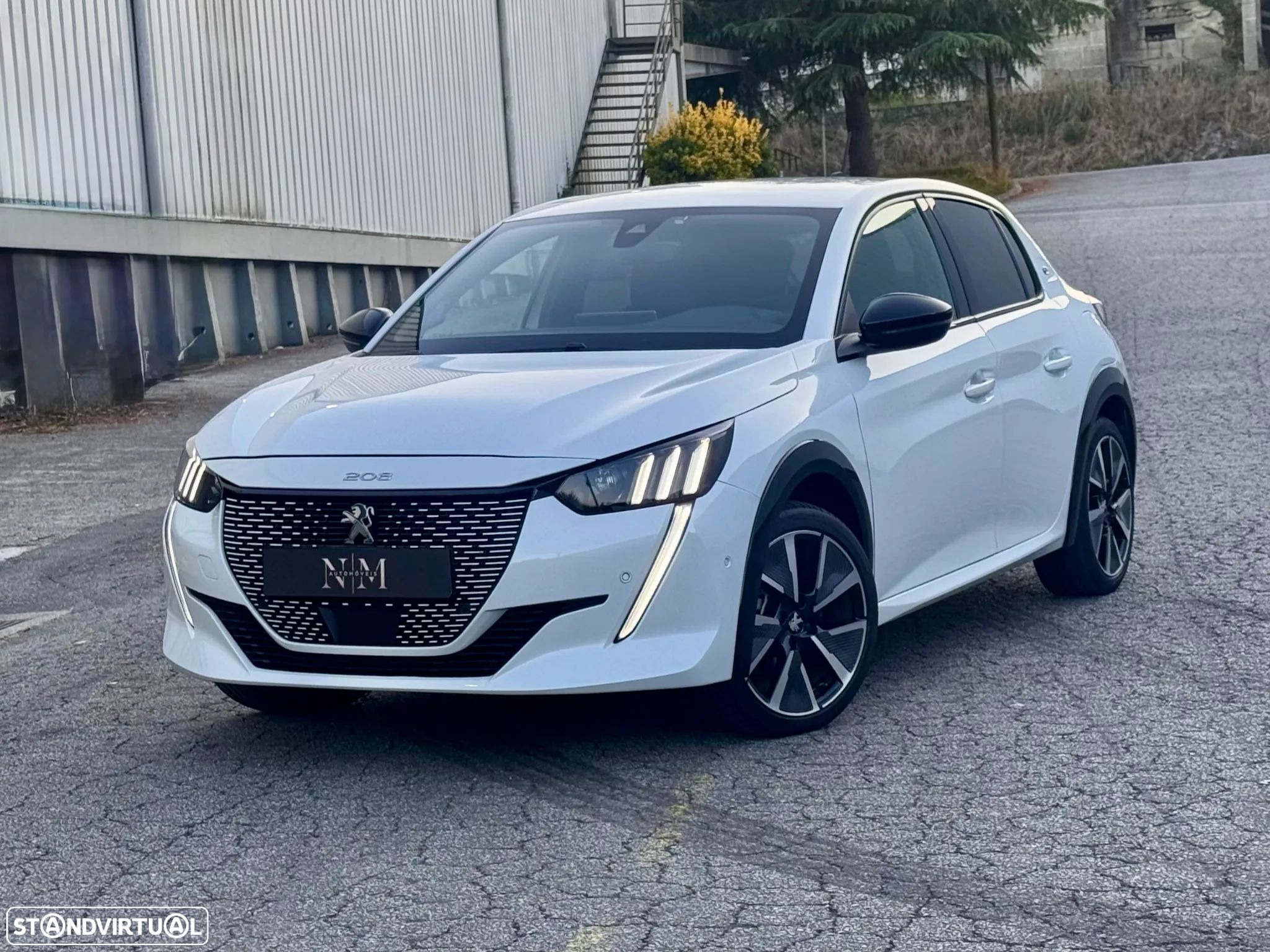 Peugeot e-208 50 kWh GT - 1