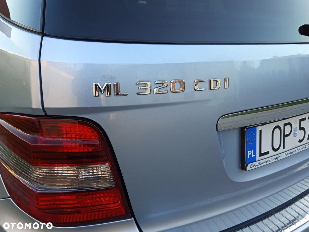 Mercedes-Benz ML - 11