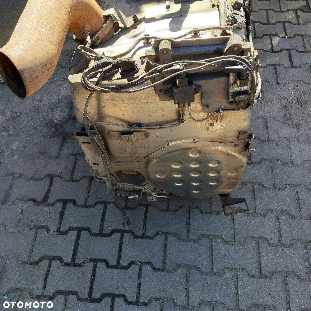 TŁUMIK KATALIZATOR DPF SCANIA demontaż EURO 6 - 2