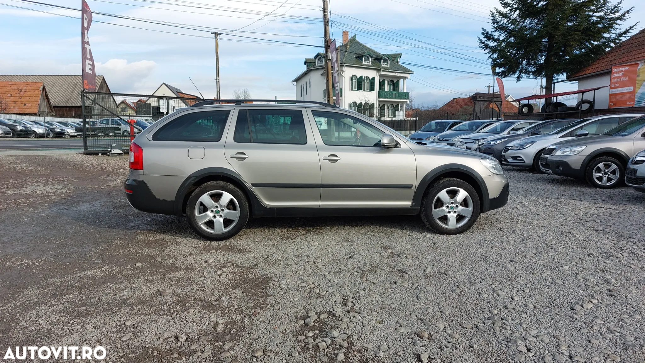 Skoda Octavia Combi 2.0 TDI DPF Scout 4x4 - 5
