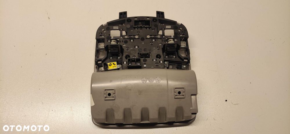 LAMPKA SUFITOWA SCHOWEK HYUNDAI I30 III HB SZKLANY DACH 92810-G30XX 17-21 - 3