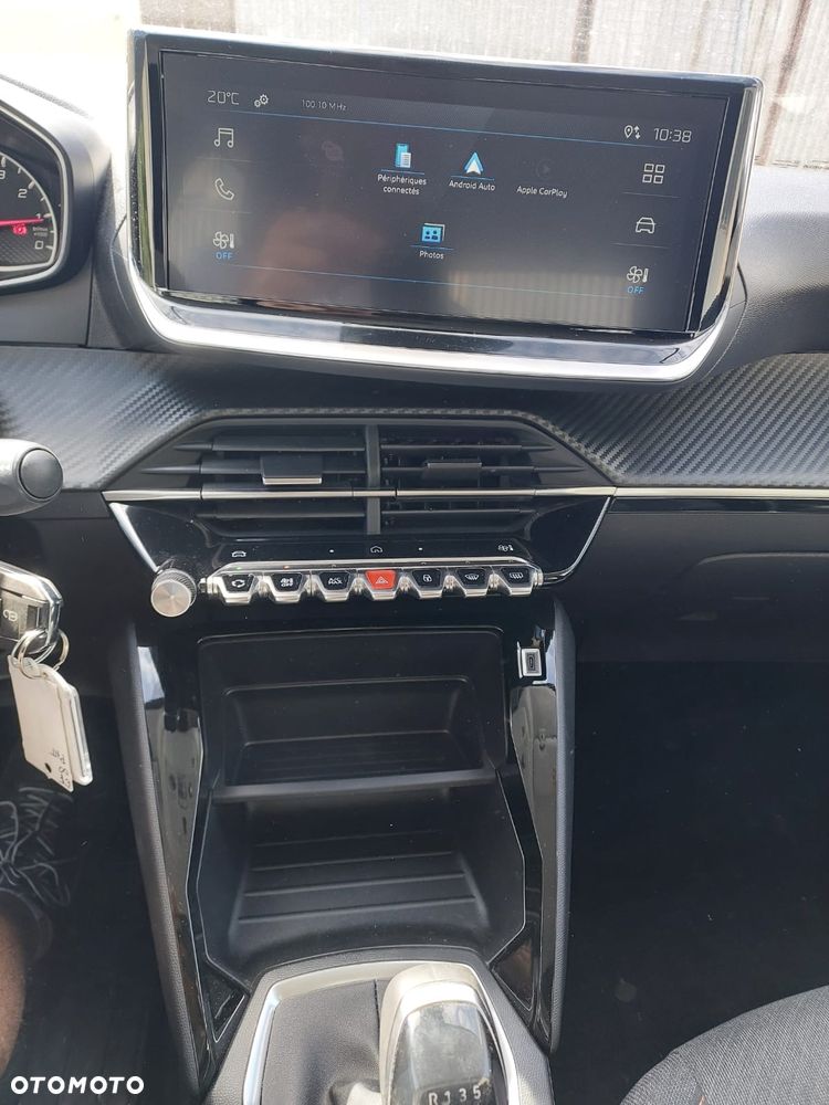 Peugeot 208 PureTech 100 Business - 17