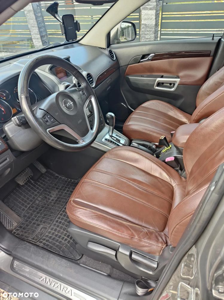 Opel Antara - 11