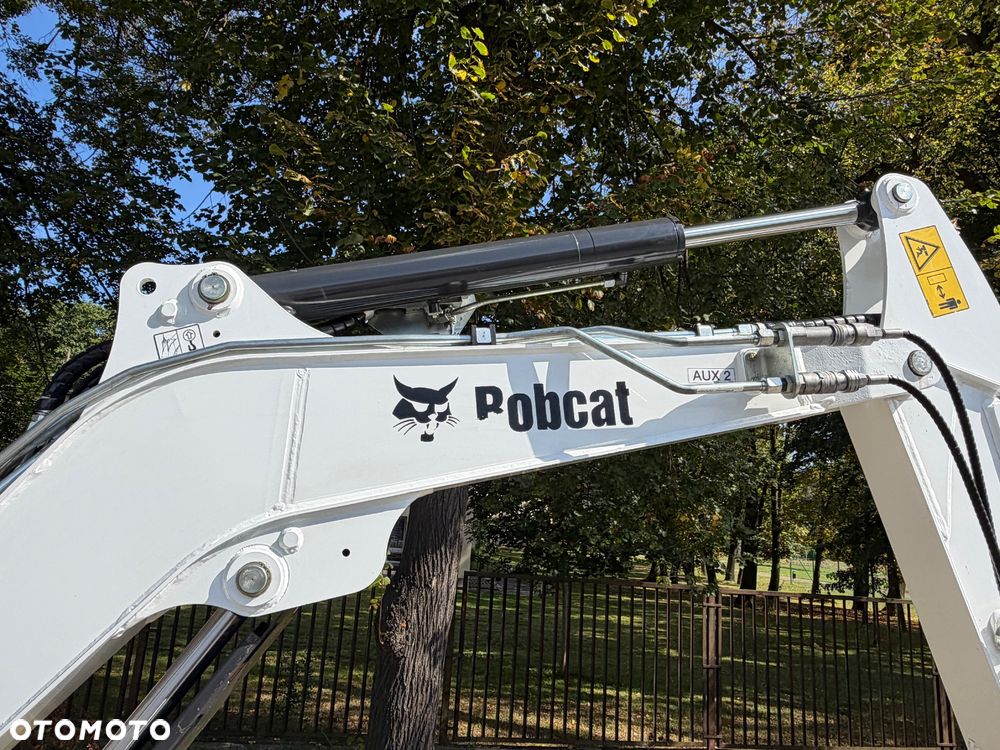 Bobcat Minikoparka E35z - 17