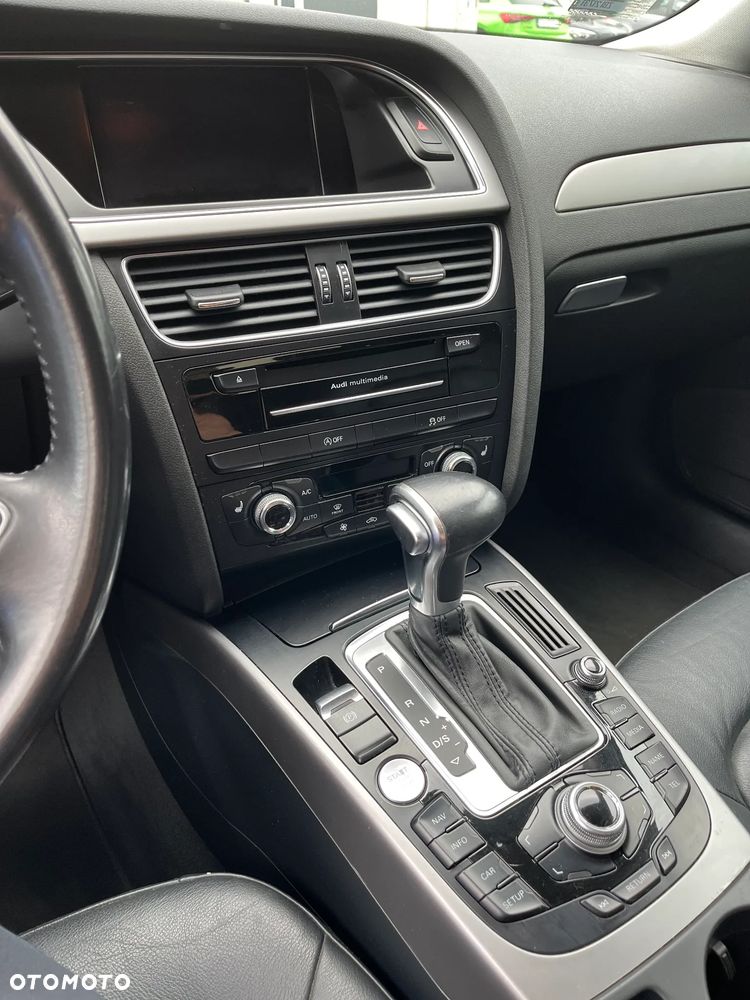 Audi A4 Limousine - 12
