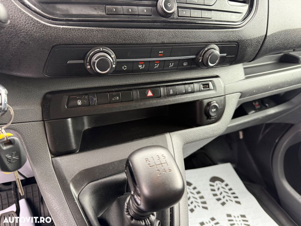 Peugeot Expert - 8