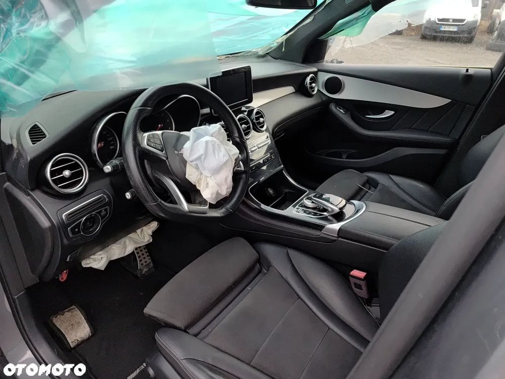 Mercedes-Benz GLC - 17