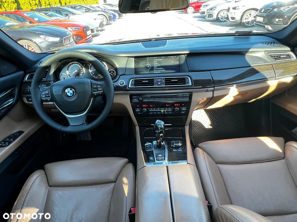 BMW Seria 7 730d - 8