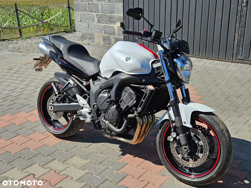 Yamaha FZ6 - 1