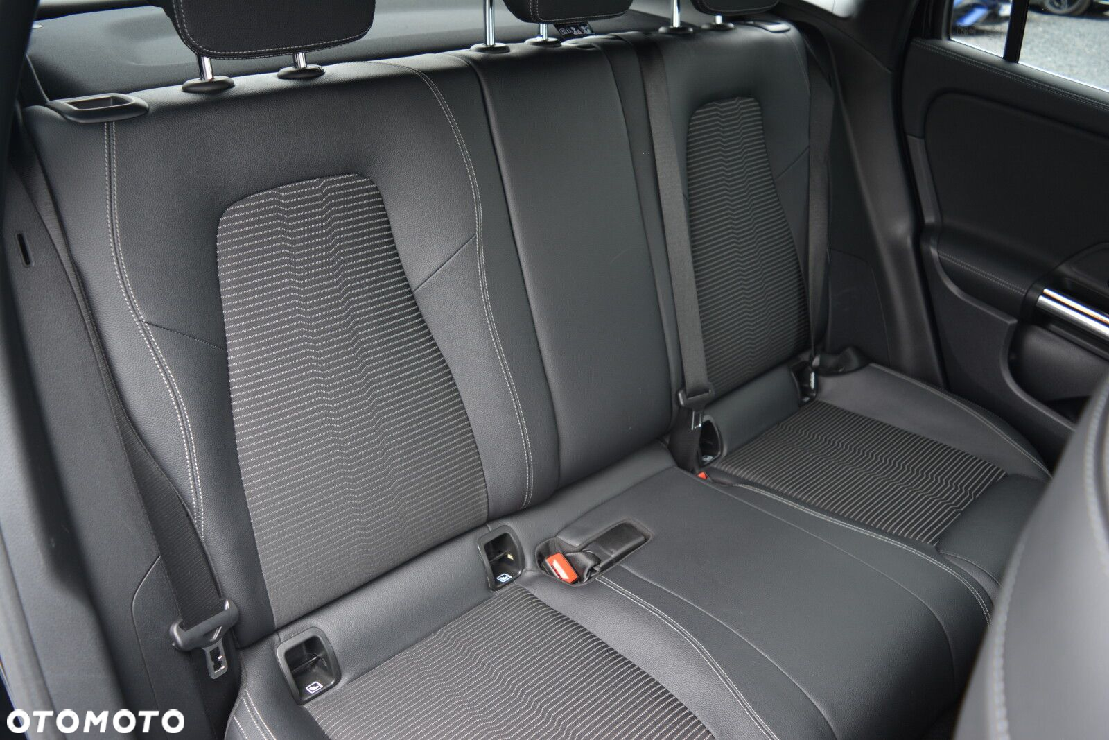 Mercedes-Benz GLA 200 Progressive - 26