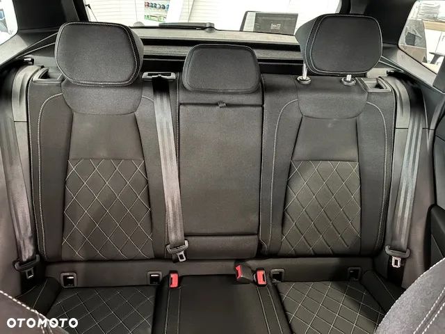 Skoda Karoq 1.5 TSI ACT Sportline DSG - 18