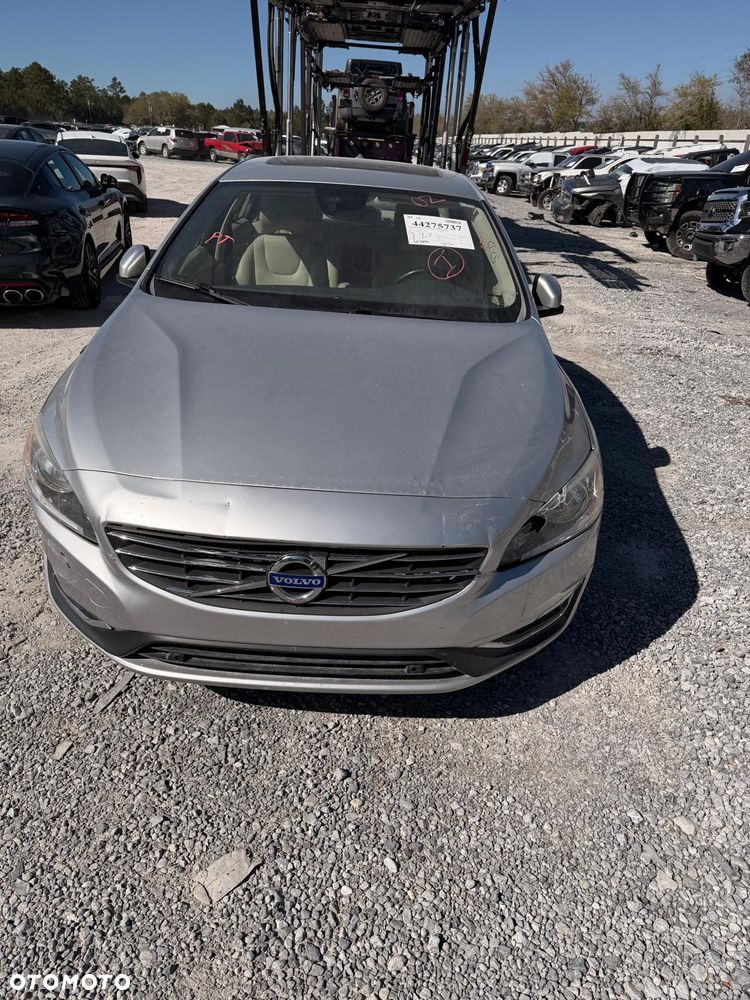 Volvo S60 - 21
