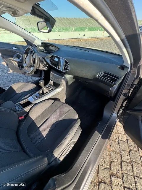 Peugeot 308 SW 1.5 BlueHDi Allure - 15