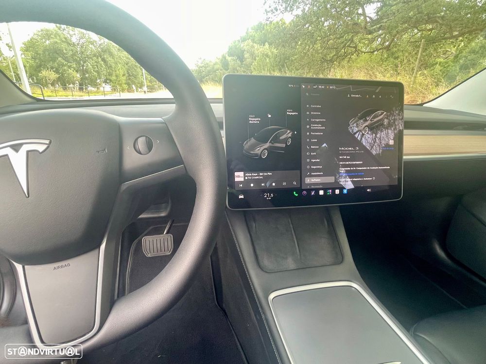 Tesla Model 3 Standard Range Plus RWD - 11