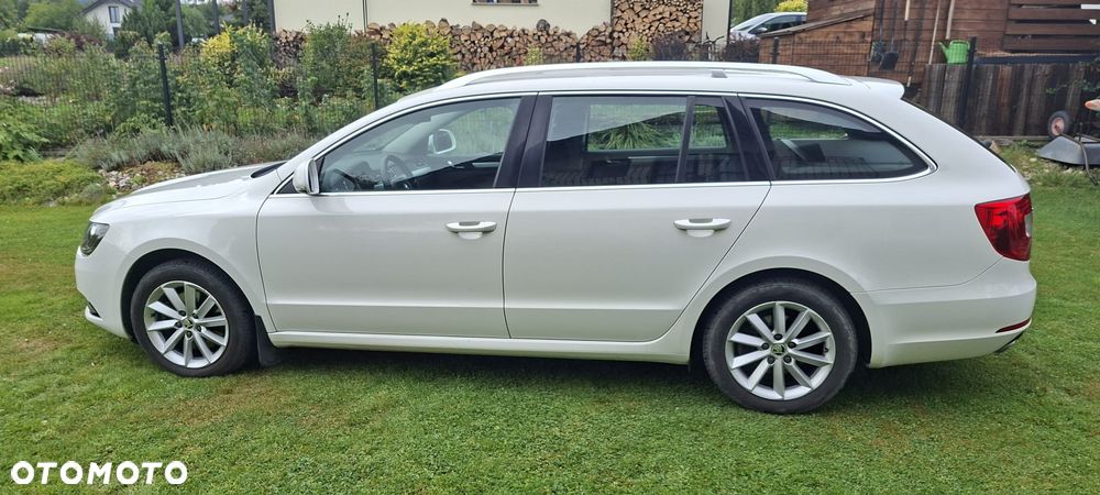 Skoda Superb 2.0 TDI Ambition - 6
