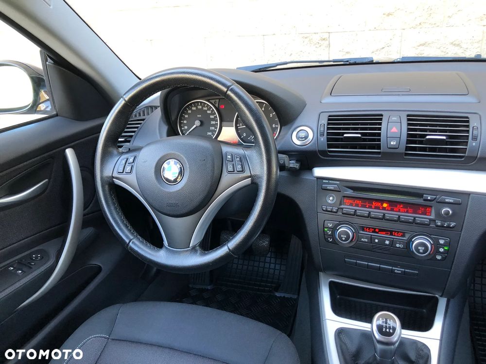 BMW Seria 1 - 12