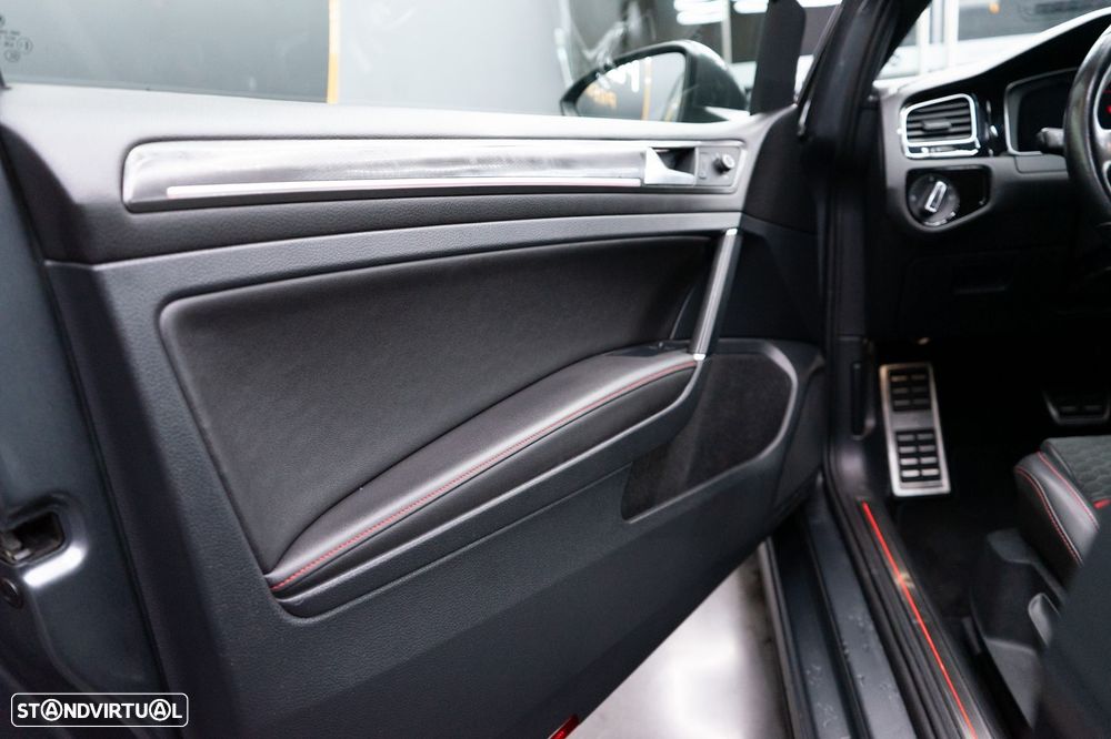 VW Golf GTI (BlueMotion ) DSG - 28