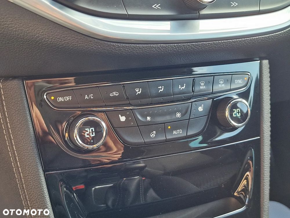 Opel Astra 1.4 Turbo Edition - 16