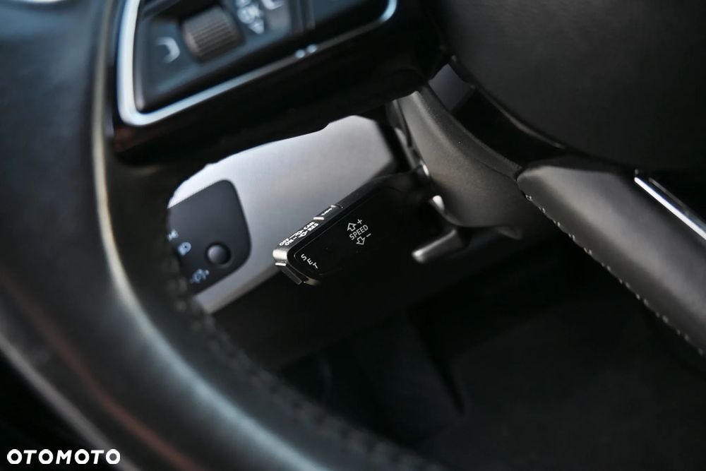 Audi A4 Limousine 2.0 TDI S tronic quattro sport - 33