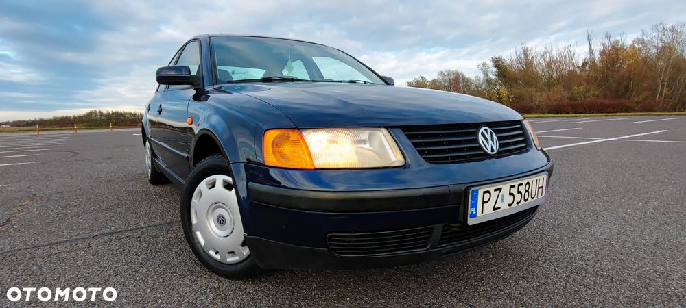 Volkswagen Passat 1.6 CL - 3