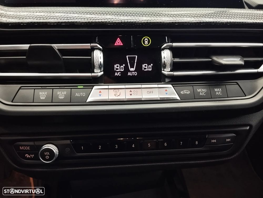 BMW 118 d Auto - 34