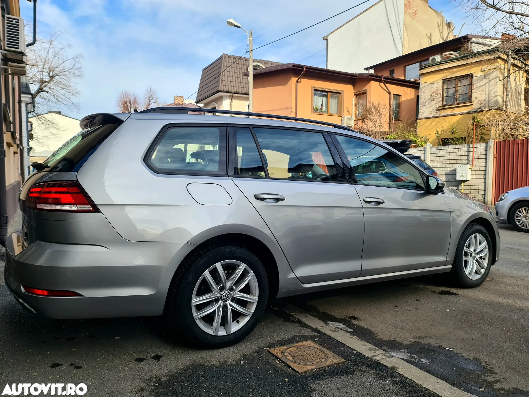 Volkswagen Golf 1.6 TDI (BlueMotion Technology) DSG Comfortline - 3