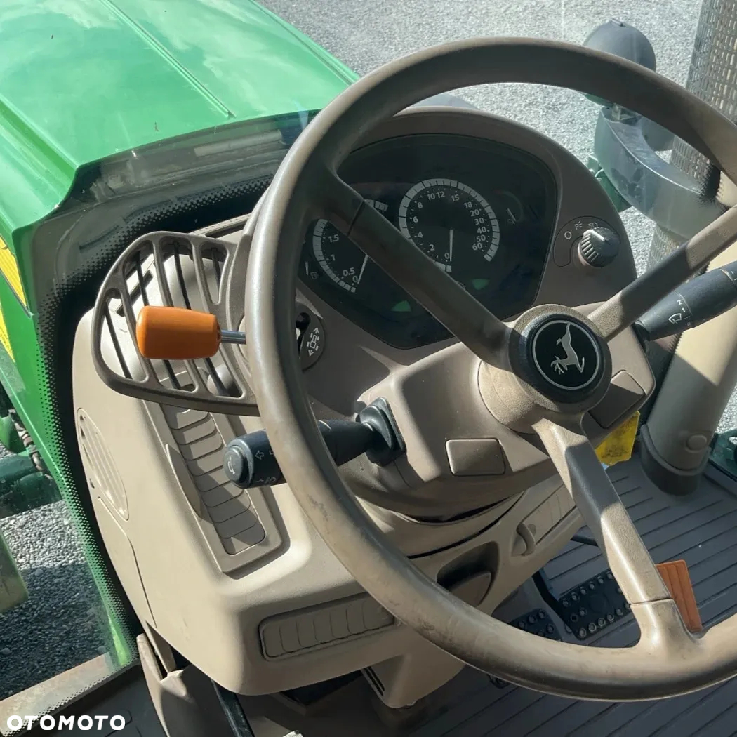 John Deere 6150R - 2