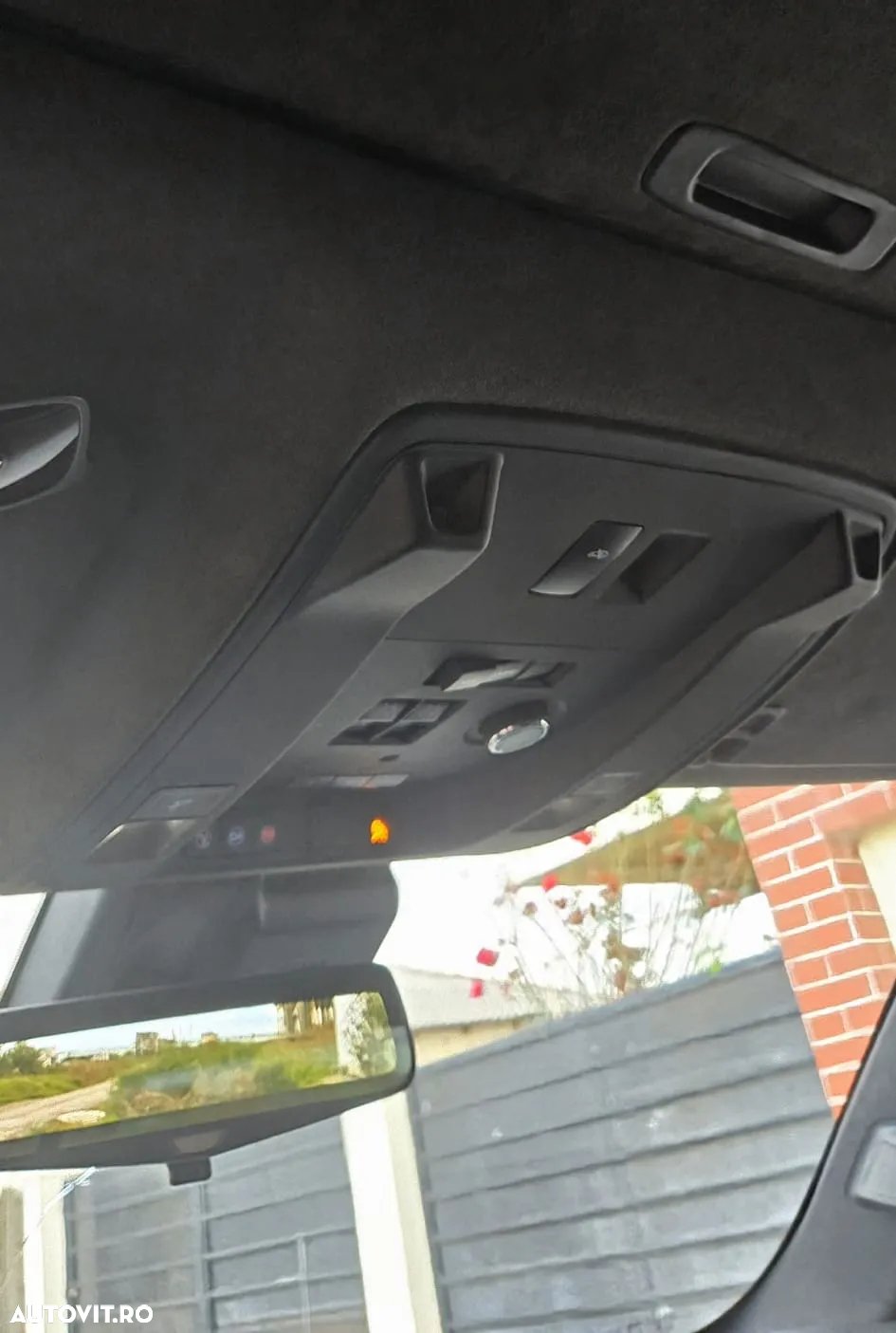 Cadillac Escalade 6.2 V8 AWD AT Platinum - 41