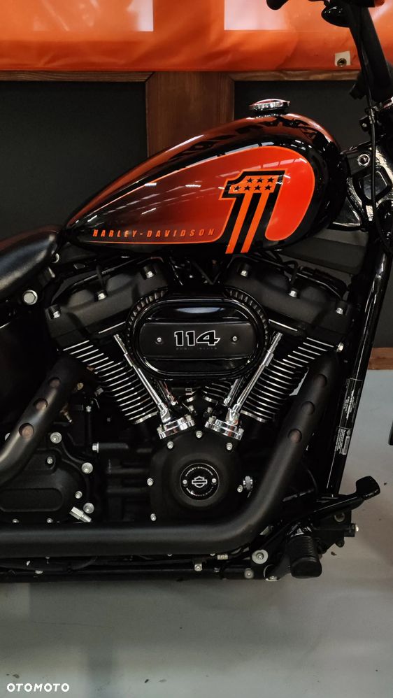 Harley-Davidson Softail Street Bob - 15