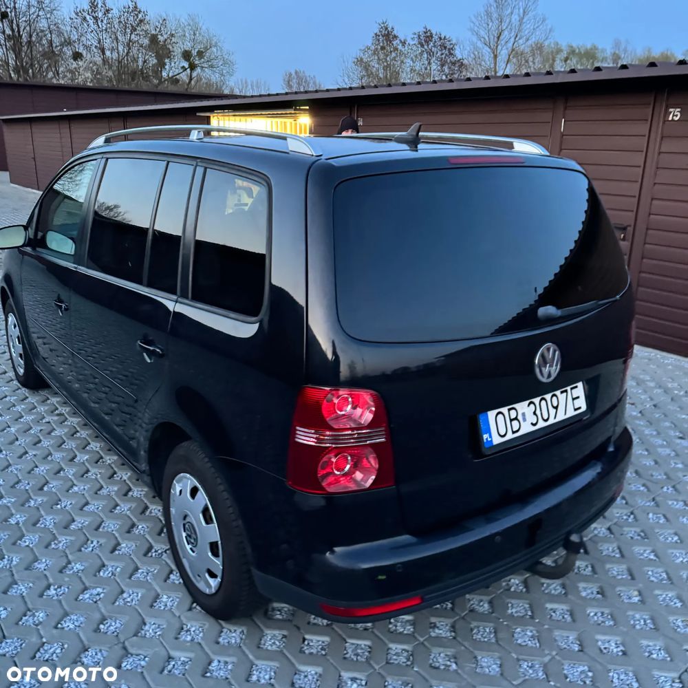 Volkswagen Touran 1.4 TSI Trendline DSG - 3