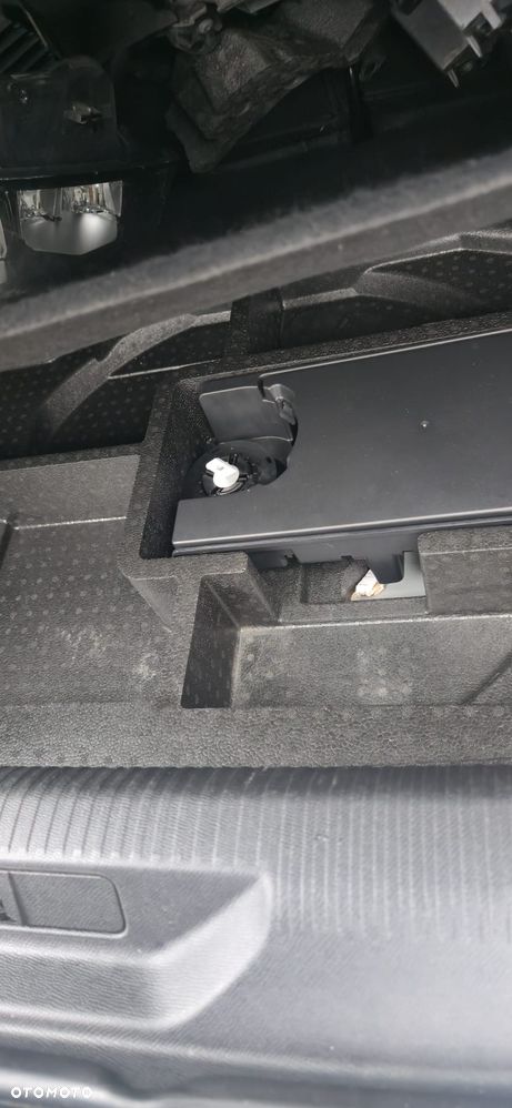 Peugeot 308 BlueHDi 130 EAT8 Style - 35