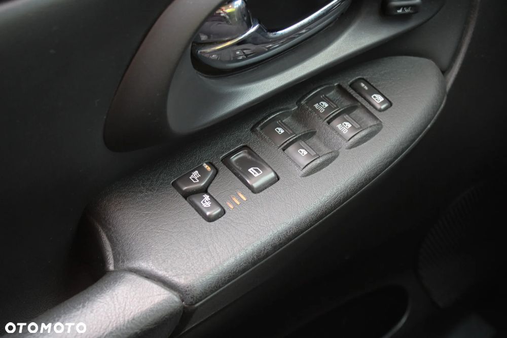 Chevrolet Trailblazer 4.2 LS - 25