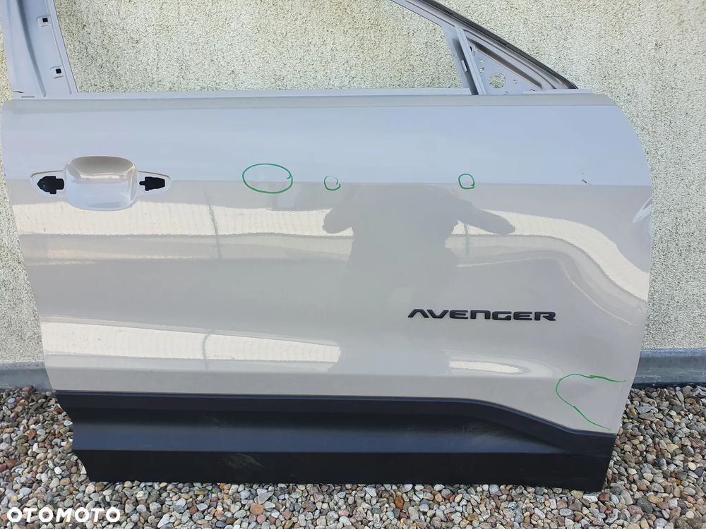 Drzwi przednie prawe Jeep Avenger rok 23- - 2