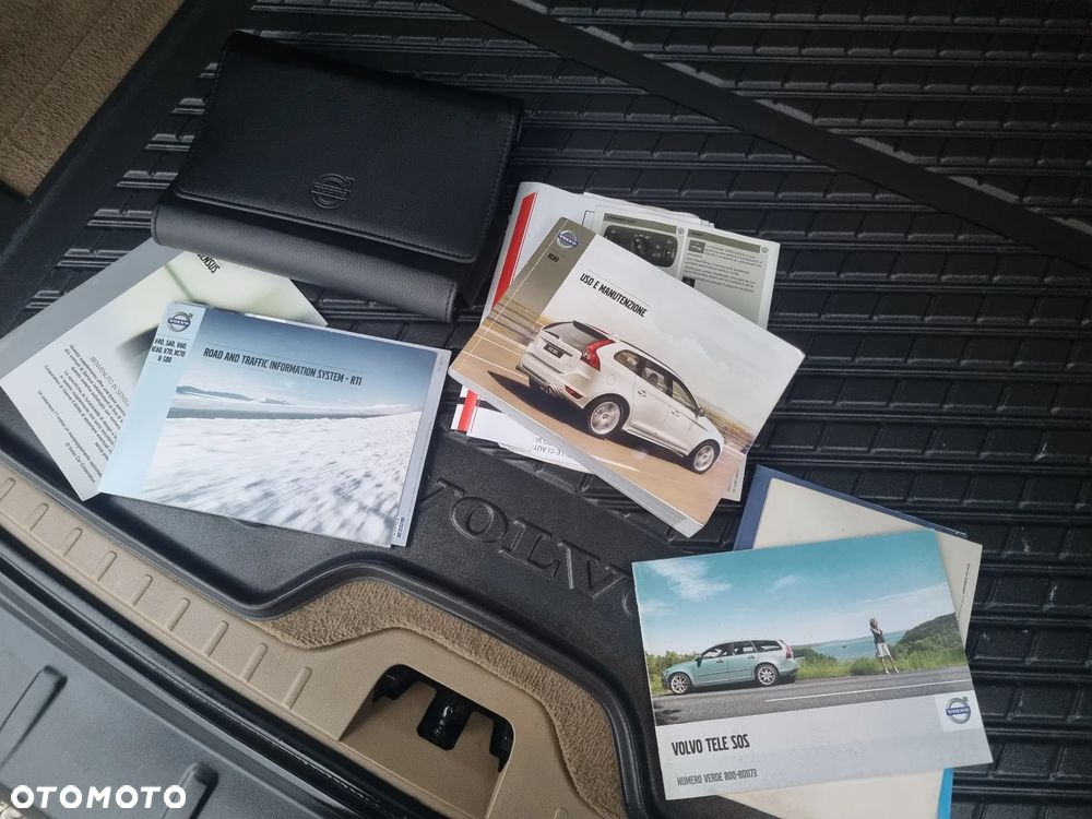 Volvo XC 60 D3 Momentum - 17