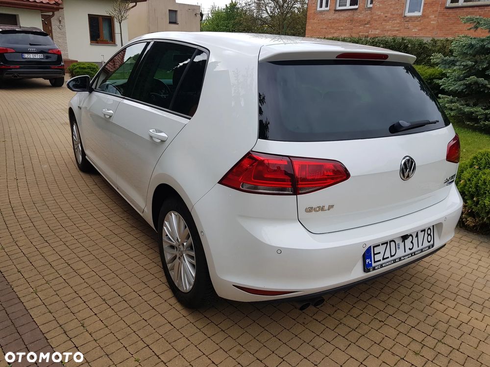Volkswagen Golf - 4
