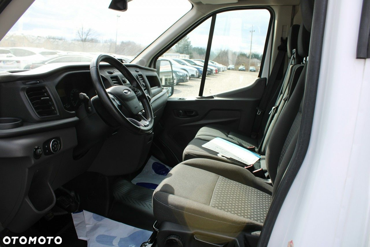 Ford Transit - 13