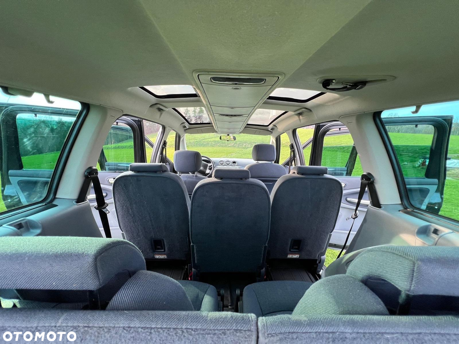 Ford Galaxy - 21