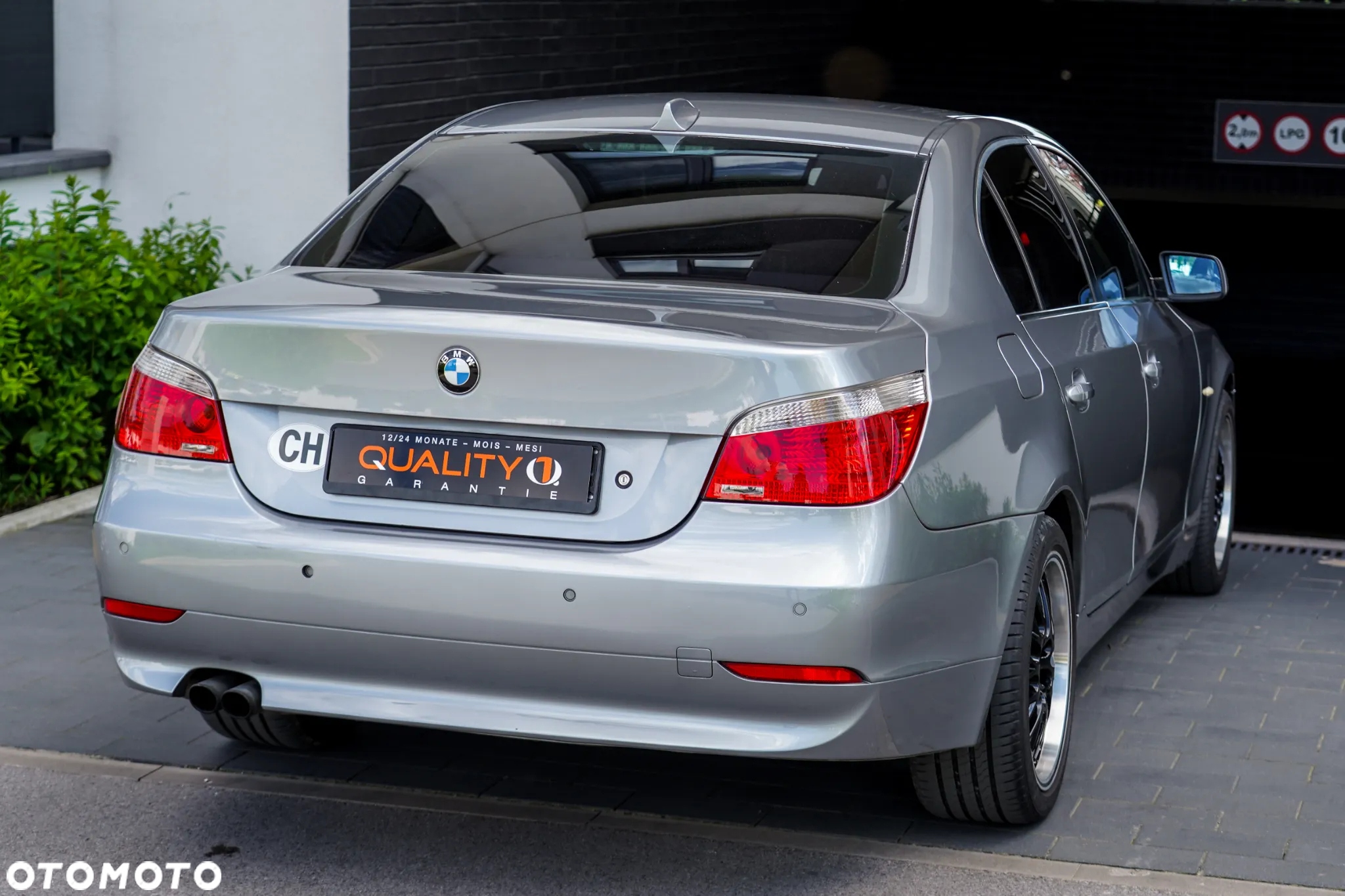 BMW Seria 5 525xi - 10