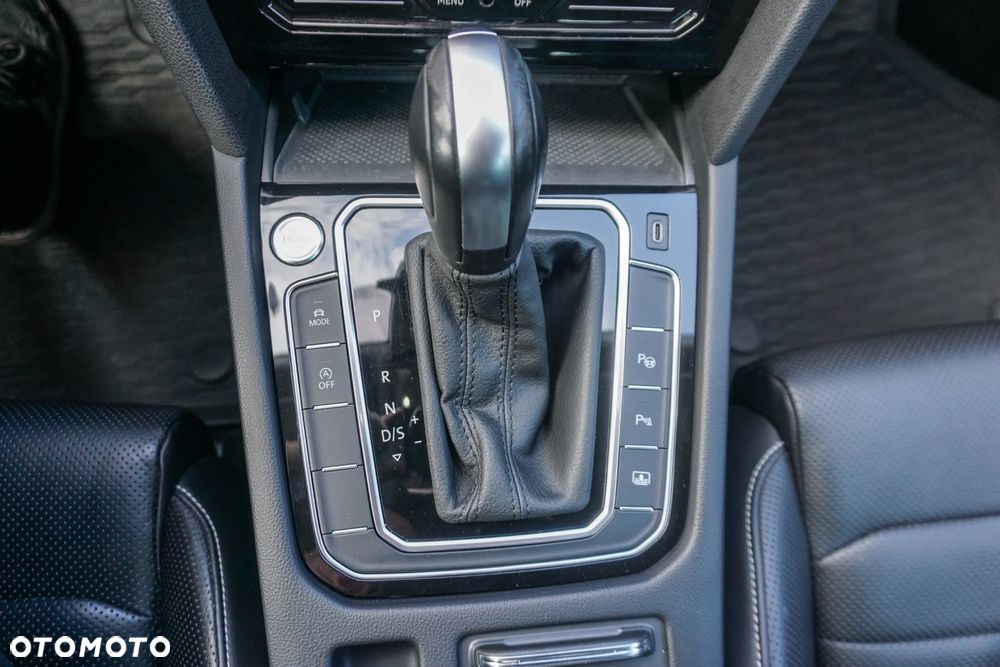 Volkswagen Passat 2.0 TSI 4Mot Elegance DSG - 22