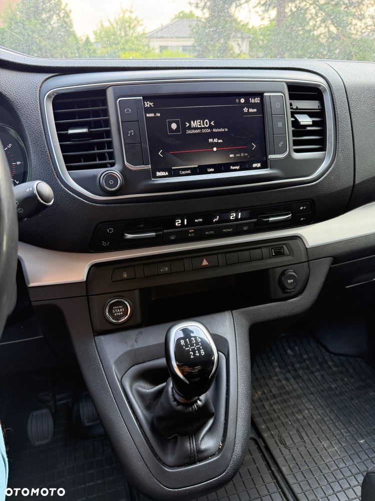 Opel Vivaro - 22