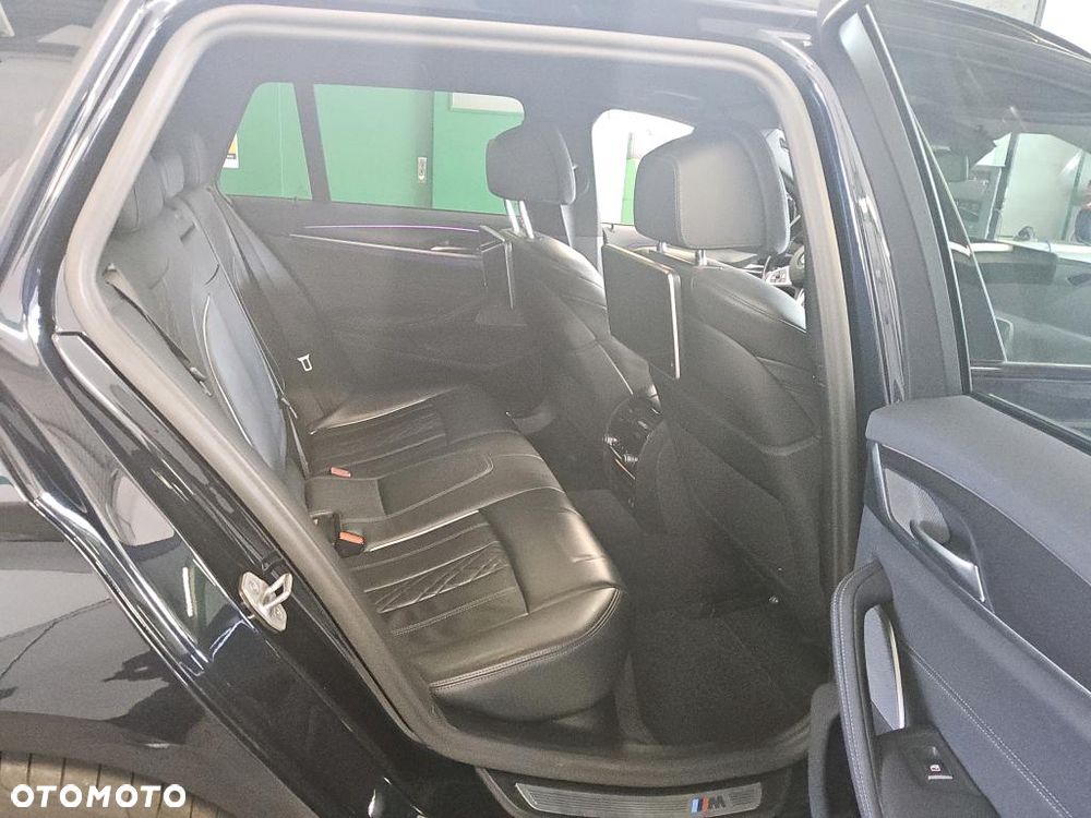 BMW Seria 5 530d xDrive M Sport Edition - 13