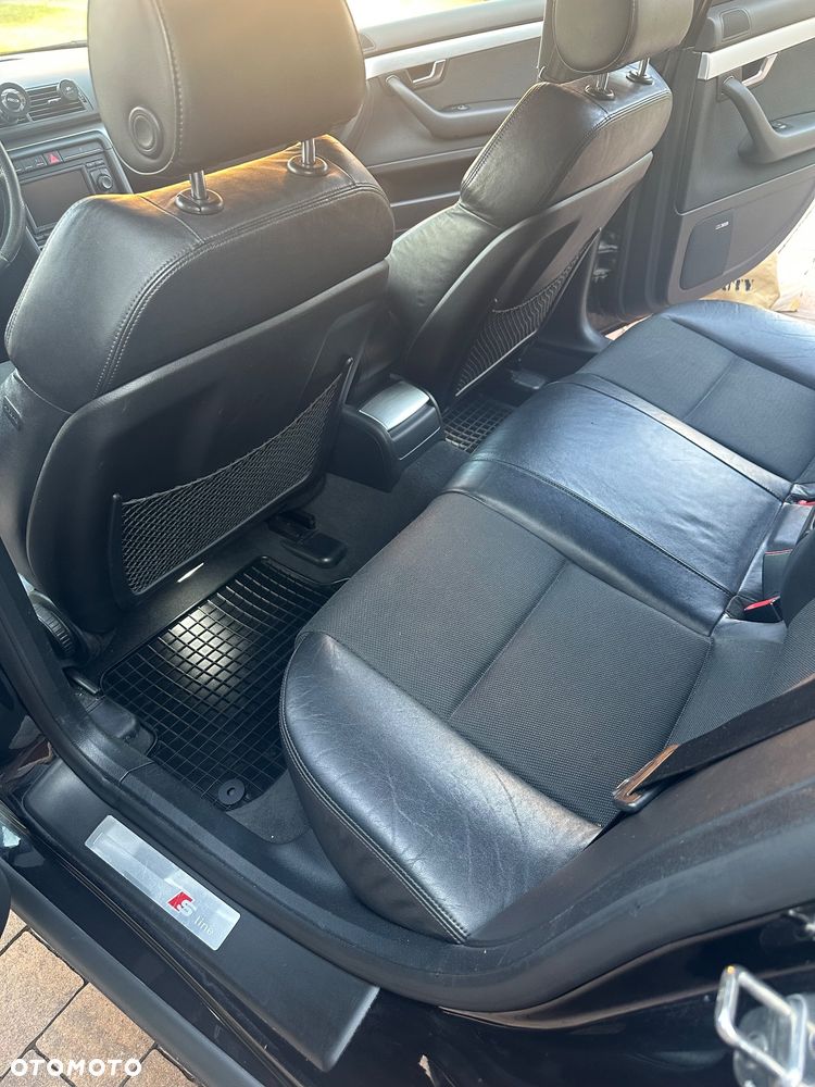 Audi A4 Avant 2.0 TDI Quattro - 11