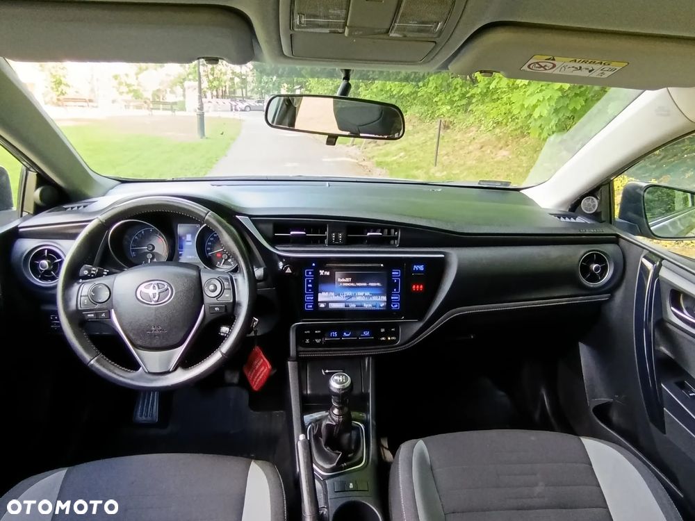 Toyota Auris 1.6 Comfort - 25